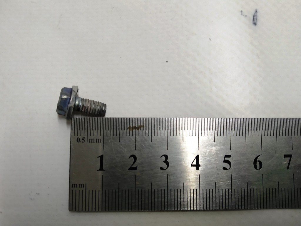 HV Battery Cover Bolt SCREW,M5x10,PAN,TRX,SS,TAP Tesla model S 1060381-00-C